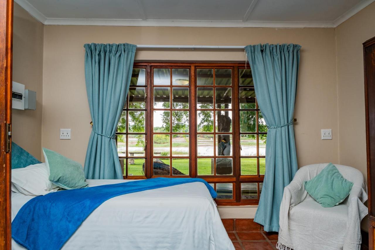 Riverbank Lodge อัพพิงตัน ภายนอก รูปภาพ